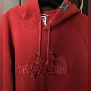 The North Face Men's Heavyweight Hoodie